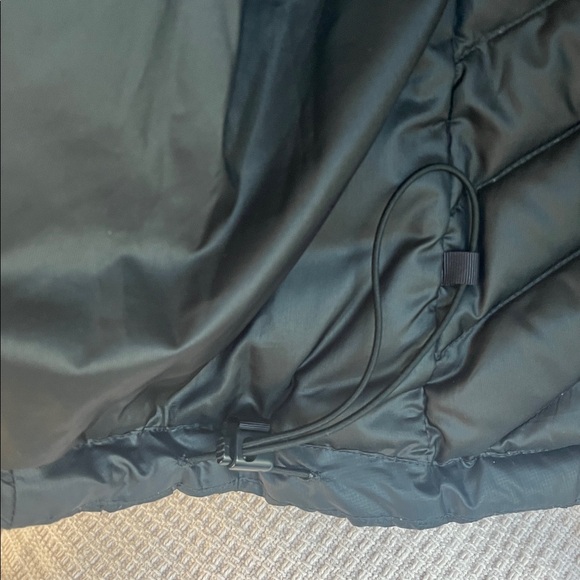 Patagonia Puffer Jacket - Picture 9 of 13